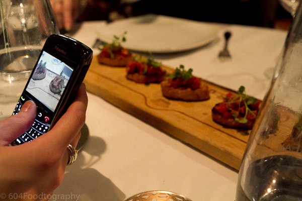 camera phone restaurant