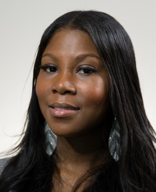 shenell headshot