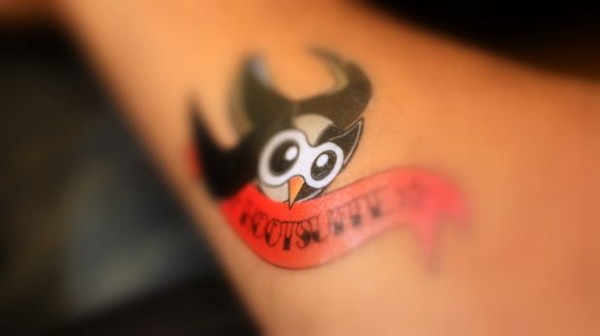 http://twitter.com/#!/digitalismic