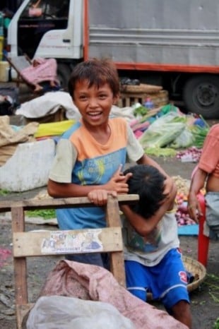 Taking some time for brotherly love, Manila Philippines. (Photo Credit Alyssa Kritsch)