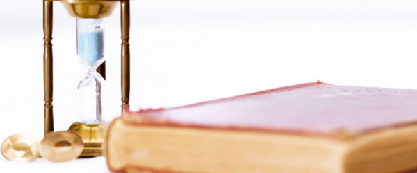 This image is used for the content management tips for social media managers blog post.