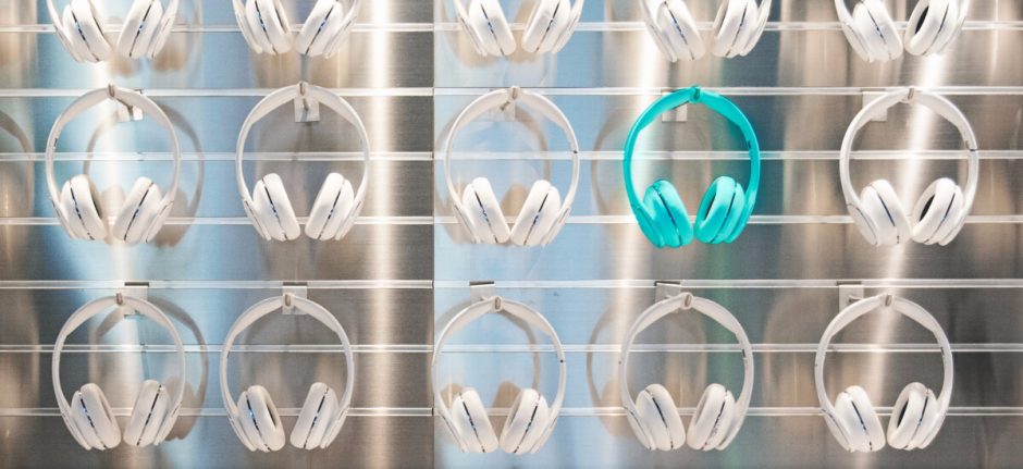 Social Listening: What it is, Why You Should Care, and How to Do It | Hootsuite Blog