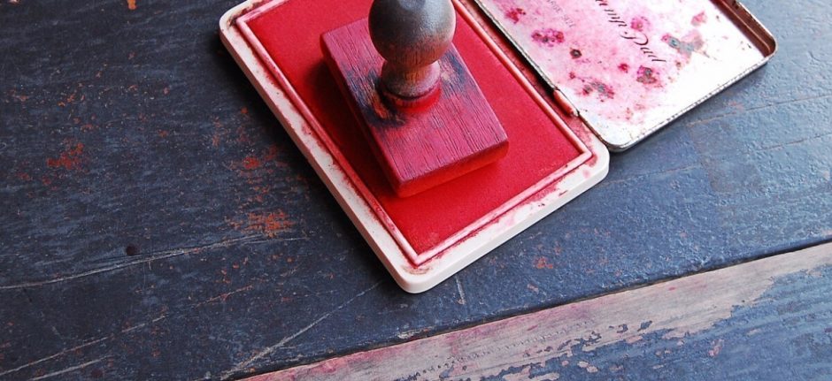 Staying Compliant on Social—Expert Tips from Smarsh | Hootsuite Blog