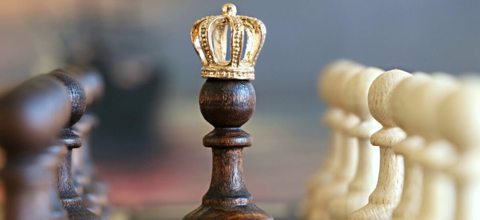 8 Advanced LinkedIn Tactics to Stay Ahead of the Game | Hootsuite Blog