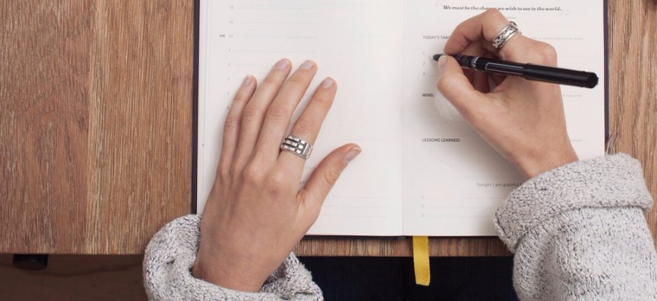 10 Quick Social Media Ad Writing Tips From an Expert | Hootsuite Blog
