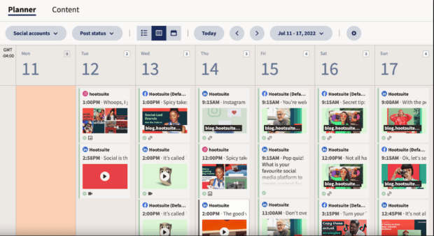 Captura de pantalla del calendario de contenidos de Hootsuite en Hootsuite