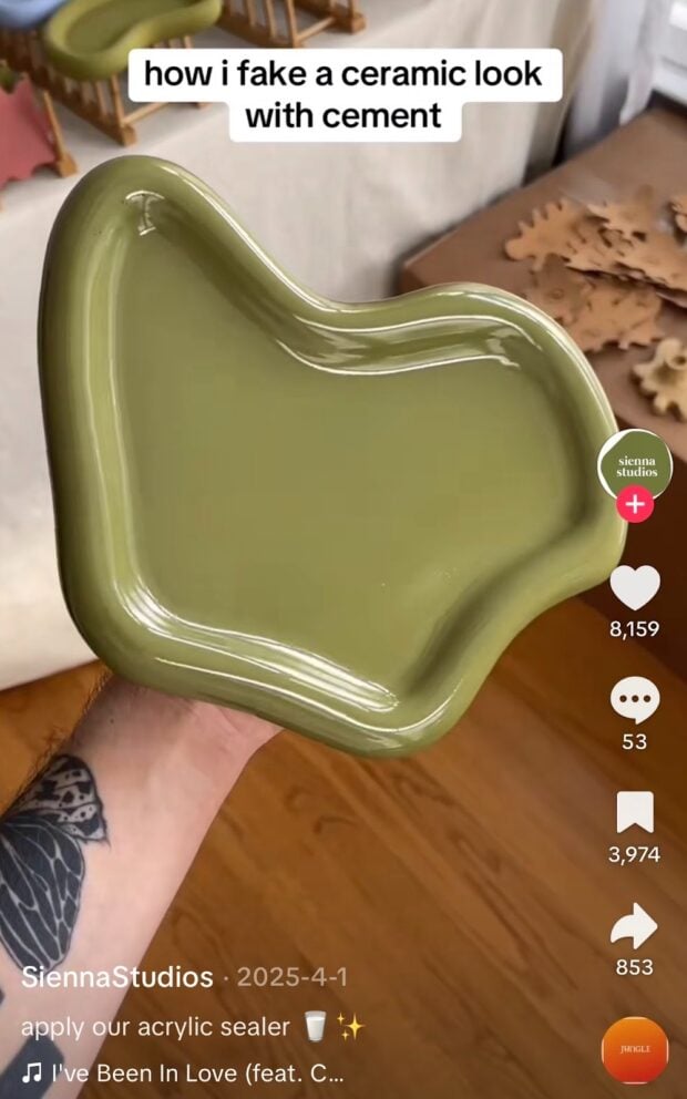 TikTok from SiennaStudios showing their creative process