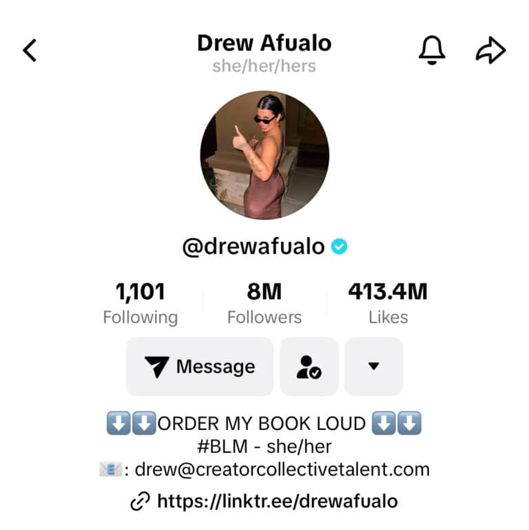 How to Craft the Perfect Social Media Bio: 46 Free Templates