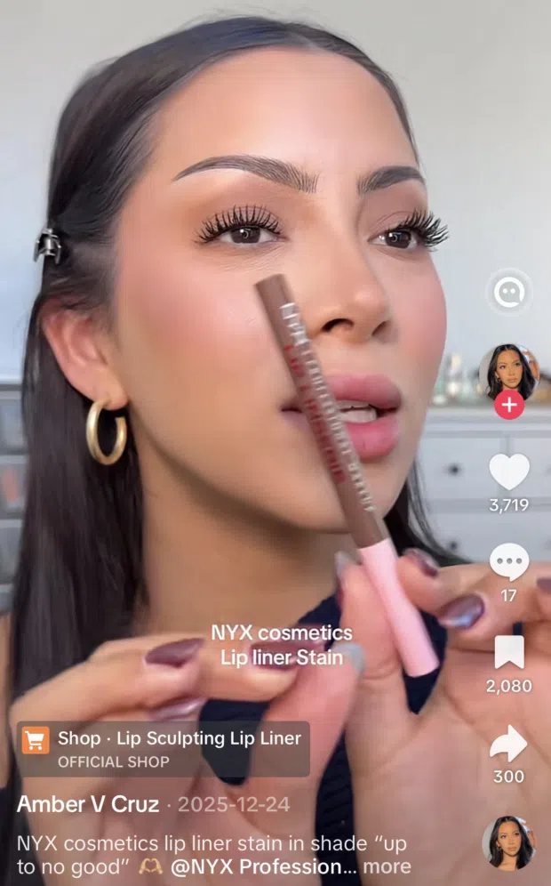 TikTok content creator doing a product demonstration of a beauty product