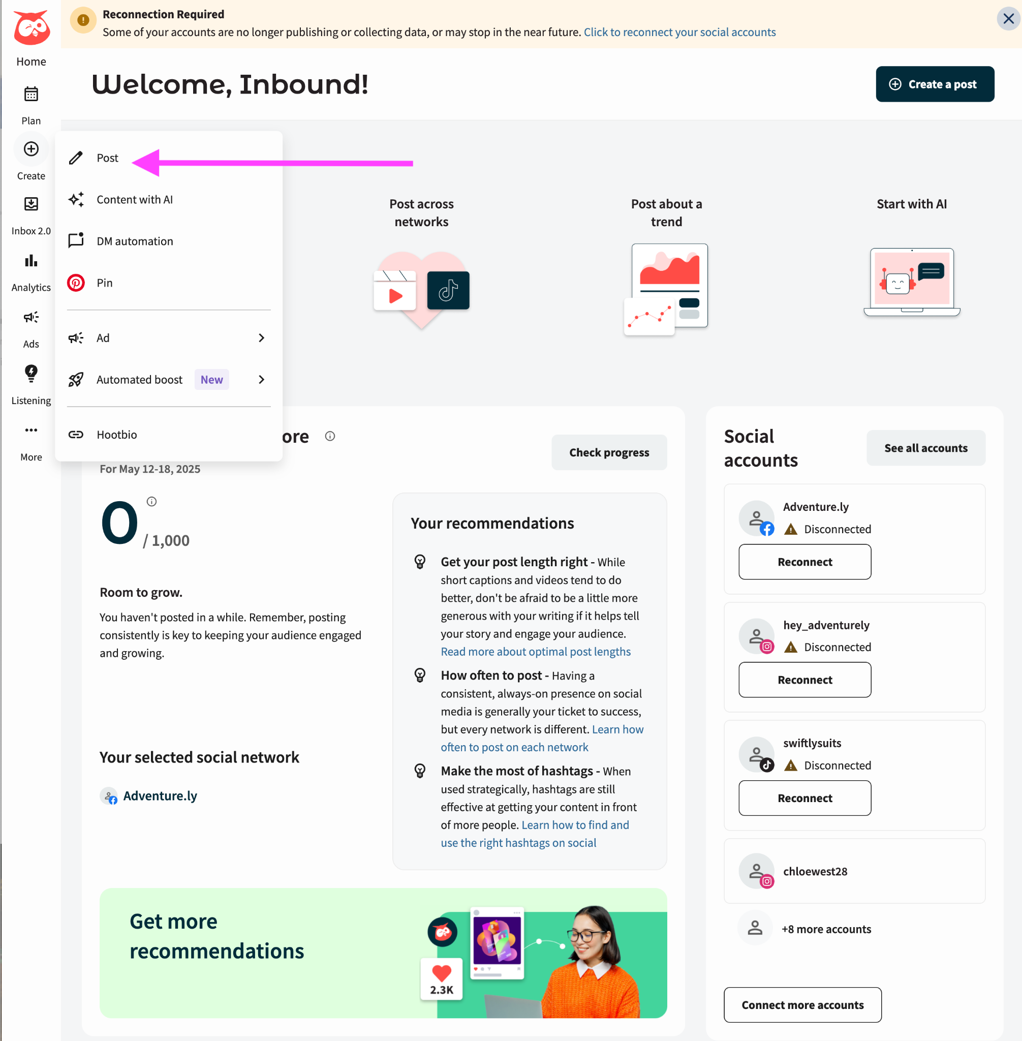 hootsuite dashboard showing a pink arrow pointing to the create a post button on the left side of the screen